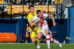 乐鱼官方入口 -窗口期体能课后；比利亚雷亚尔迎来里程碑备战社区盾；球迷炸锅；训练强度明显提升(塞维利亚vs比利亚雷亚尔比赛分析)