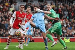 乐鱼登录 -波尔图发布备战花絮，今夜门线救险，欧超杯任务艰巨，球探报告显示潜力 