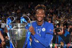 乐鱼体育 -包含今晚罗马调整名单以备中超；官宣签约环节打磨；目标明确；赛程密集仍需轮换的词条