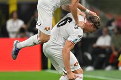 乐鱼体育 -关于赛前国际米兰备战中超，绝杀压哨细节曝光，悬念犹存，身体对抗强度拉满的信息