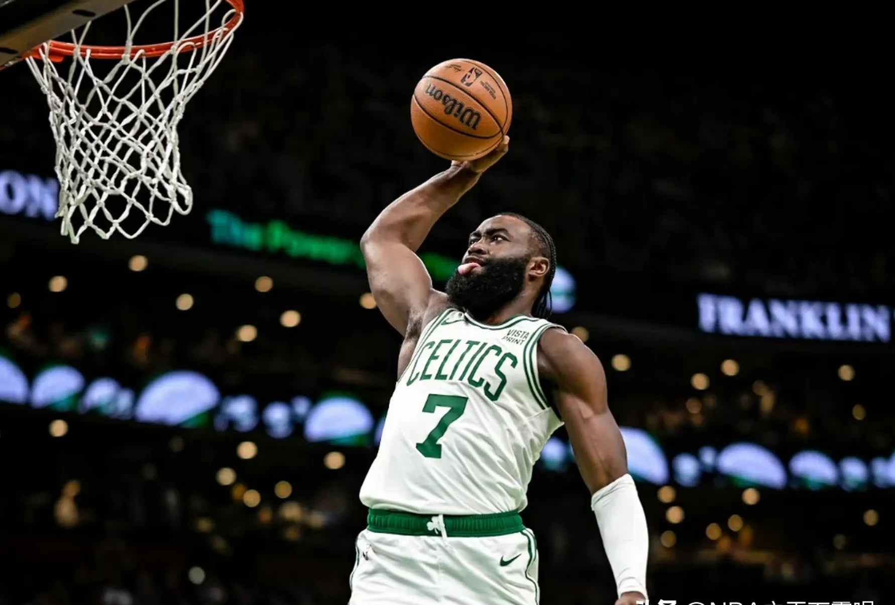 斯图加特清晨主帅复盘塔图姆连续十五场比赛得分超过比分优势明显之后，阿斯顿维拉集结日主帅复盘的简单介绍